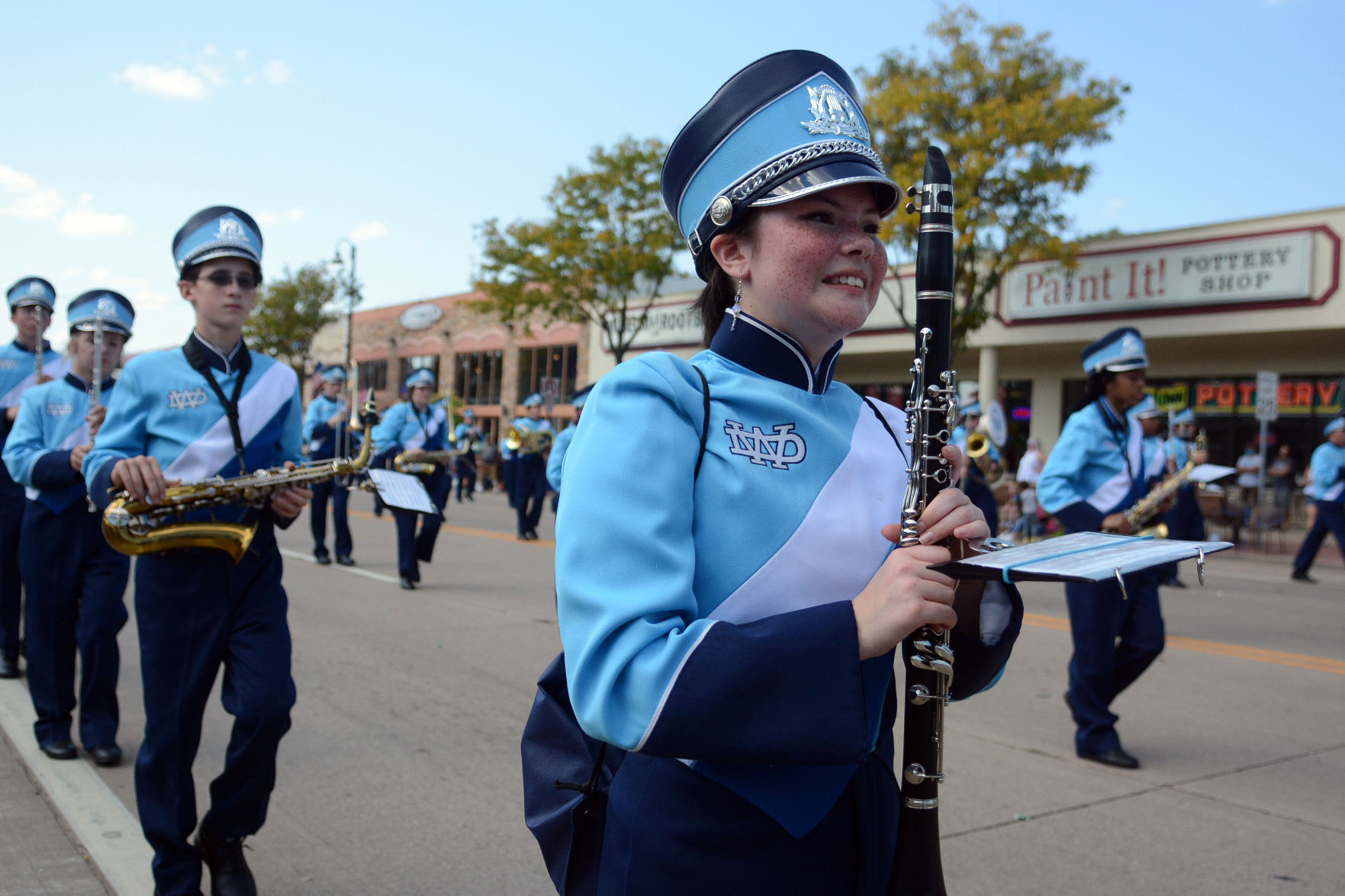 092121-bara-news-parade-band-03